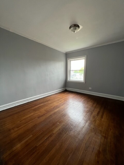 Photo - 8038 S Maryland Ave Unidad 2