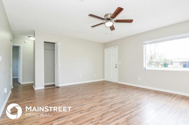 Photo - 521 Florida Cir S