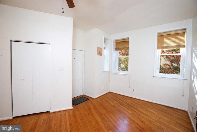 Photo - 1434 Potomac Ave SE Unit 4