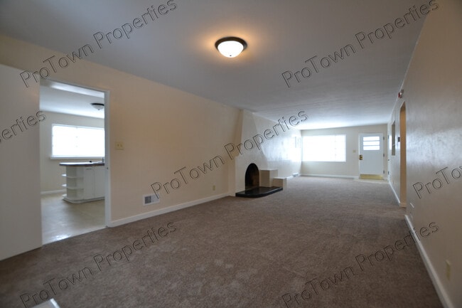 Photo - 1318 Oneida St