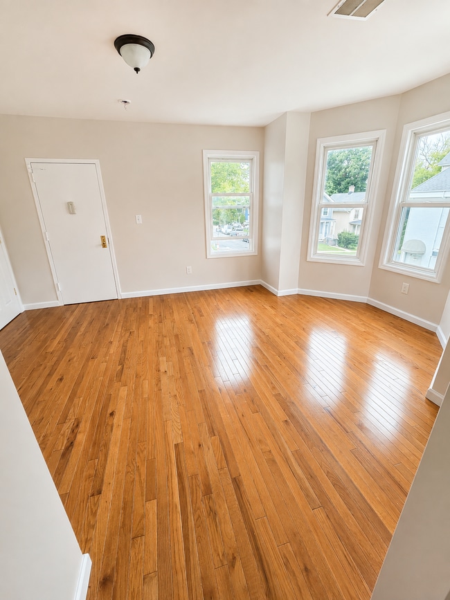 Livingroom - 101 2nd St Unit 101 2nd St 2