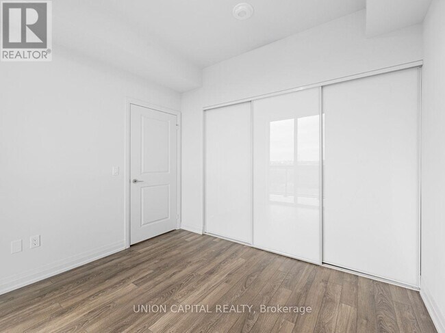Photo - 10 Meadowglen Pl Unit 808