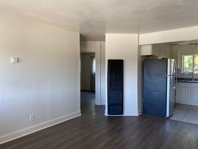 Photo - 25873 Huntwood Ave Unidad 25871/ 25873 Huntwood Ave  #7 (LO)