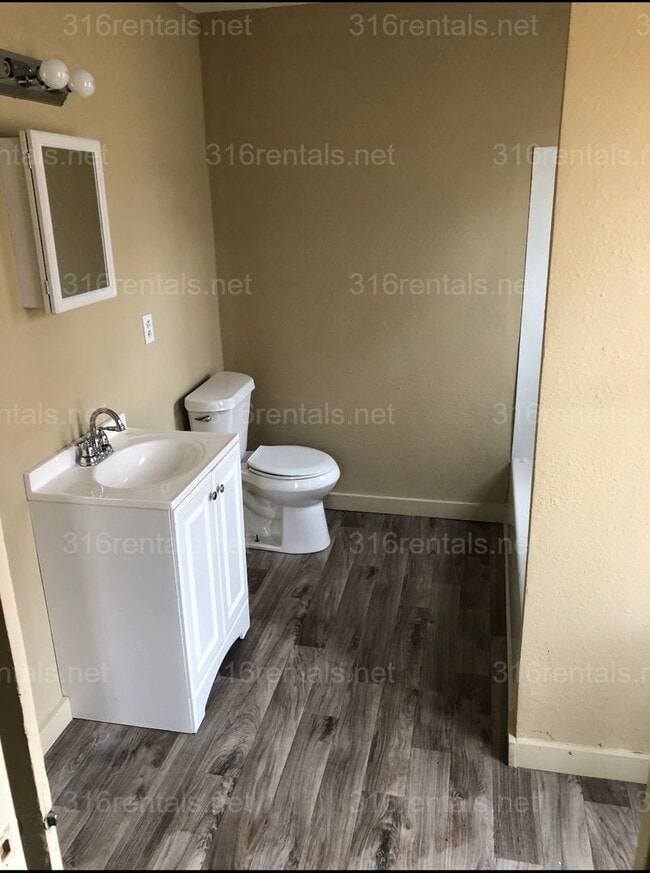 Photo - $1100  - 3 bed 1 bath - Single Family Home