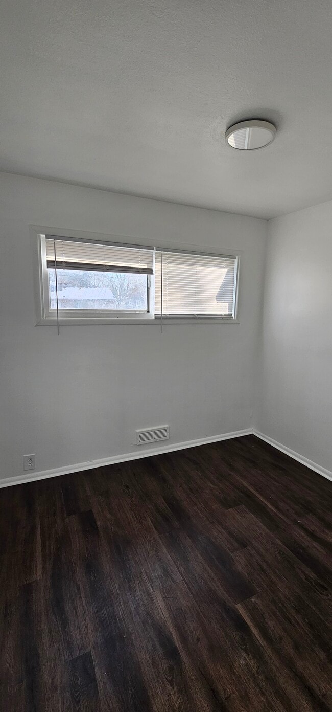 Photo - 7504 E 112th St