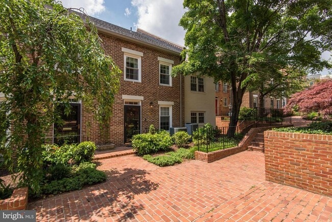 Photo - 1168 N Pitt St Townhome