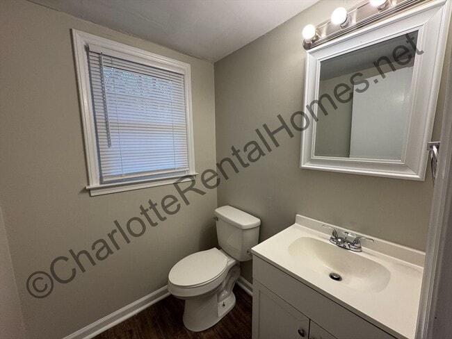 Photo - Nice split level home in Charlotte!