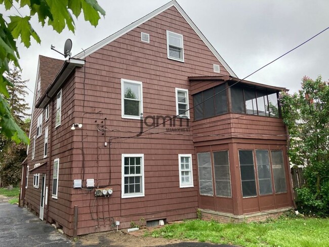 Photo - 3627 Lindholm Rd