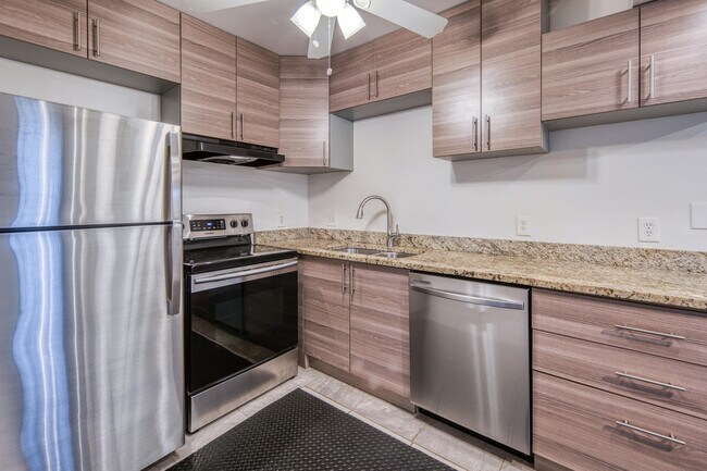 Photo - 809 N Federal Hwy Unit 3