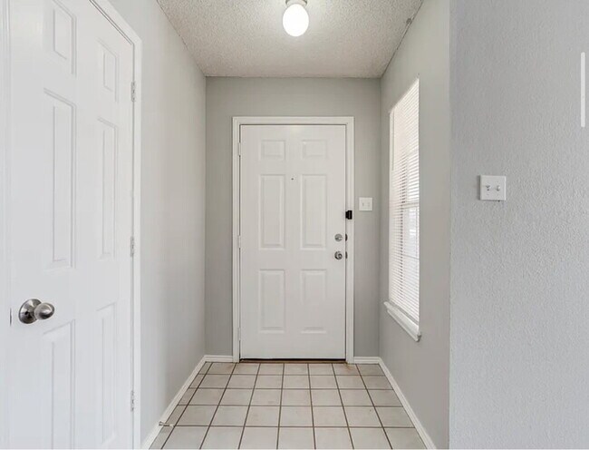 Photo - "Charming 3-Bed, 2-Bath Home in Lubbock - 1509 Sq Ft of Comfortable Living!"