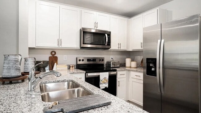 611 Golden Resin Rd