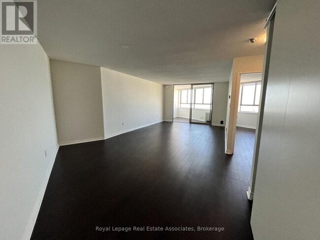 Photo - 270 Queens Quay W Unit 2603