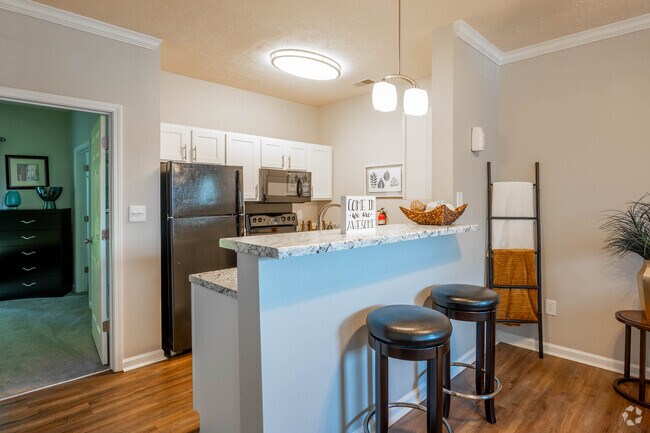 1BR, 1BA - 832SF - Kitchen