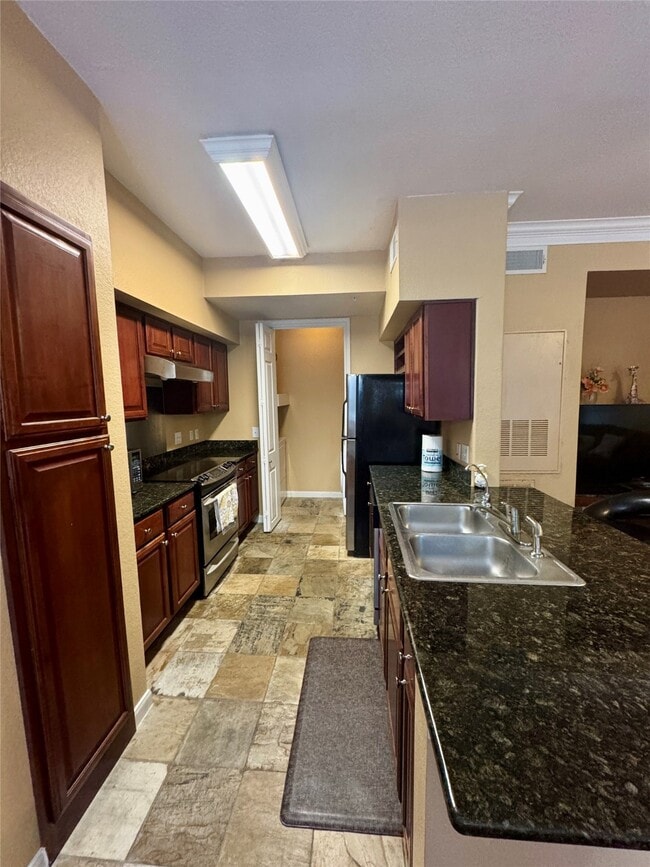 Photo - 7575 Kirby Dr