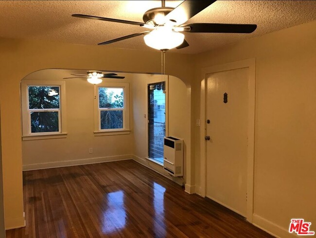Photo - 3615 Edenhurst Ave Unidad 3615