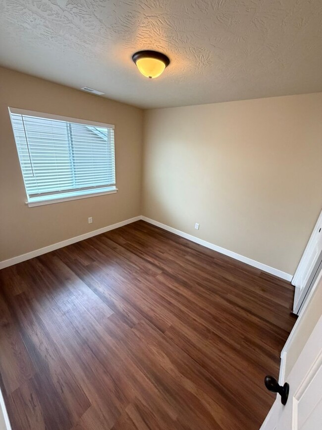 Photo - Must See 4 Bedroom!