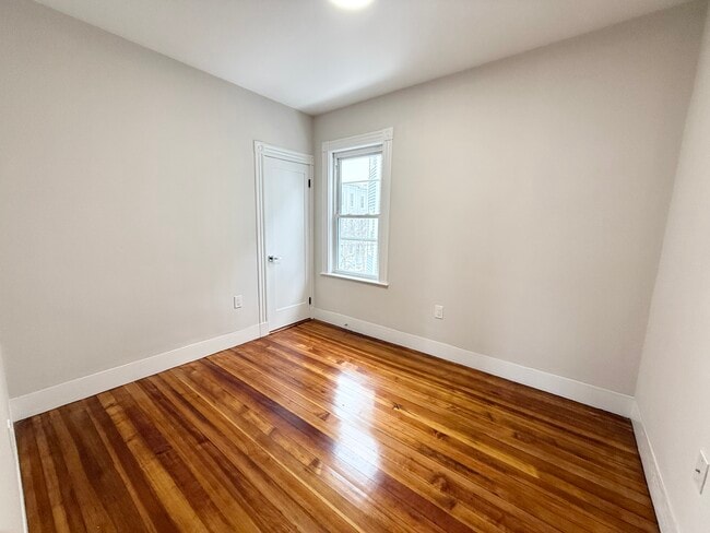 Photo - 32 Raven St Unidad 2T