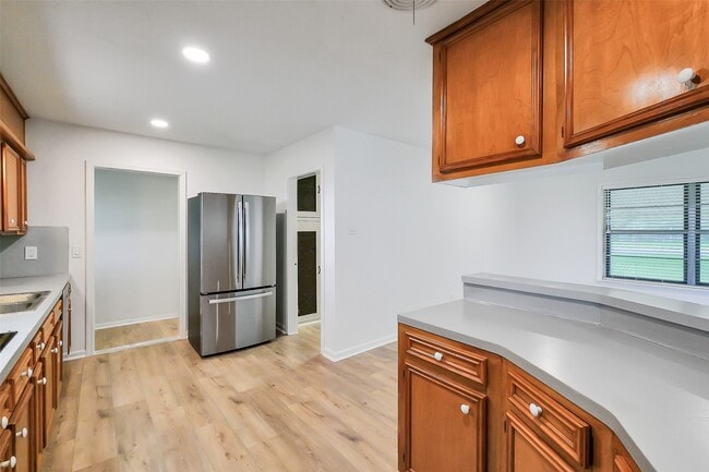 Photo - 3605 Longherridge Dr