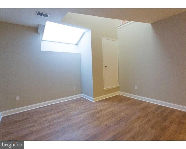 Photo - 2031 South St Unidad 109