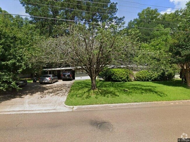 Building Photo - 5135 Ridgewood Rd Rental