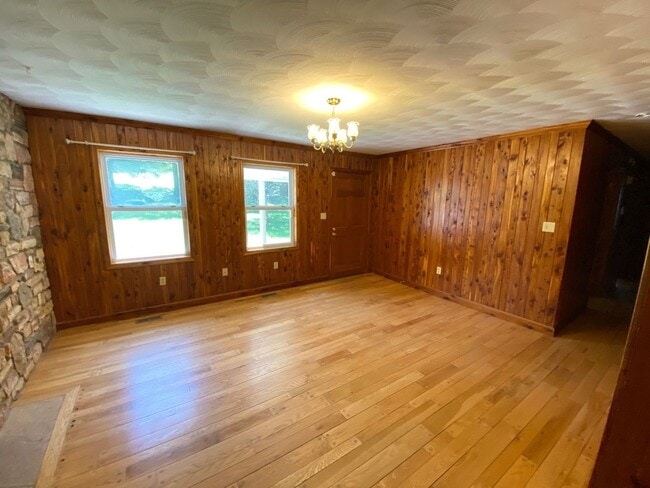 Photo - Three Bedroom Two Bathroom Home available in Blacksburg