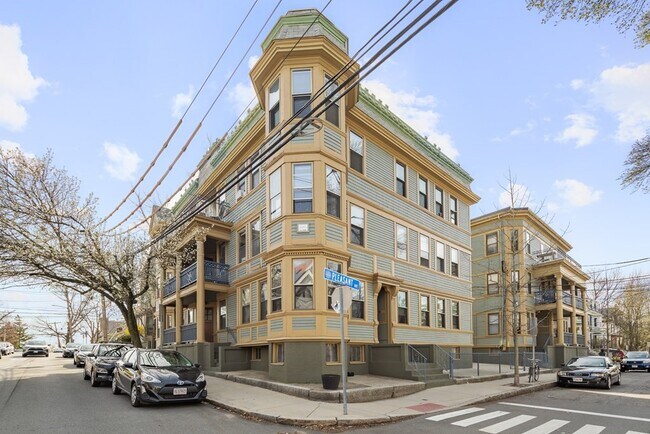 Photo - 57 Walnut St Unit 2