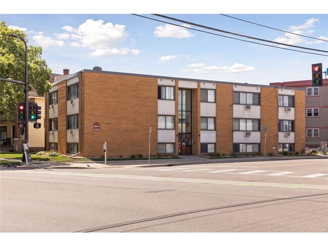 Photo - 3200 Minnehaha Ave