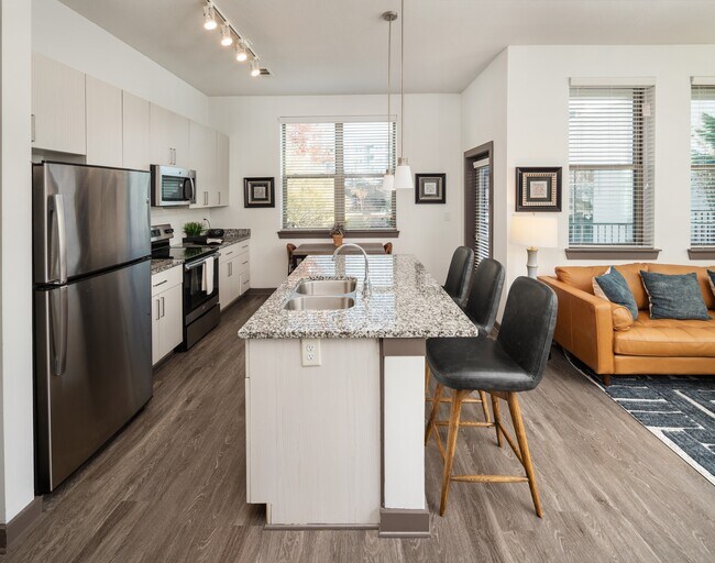 550 Northridge