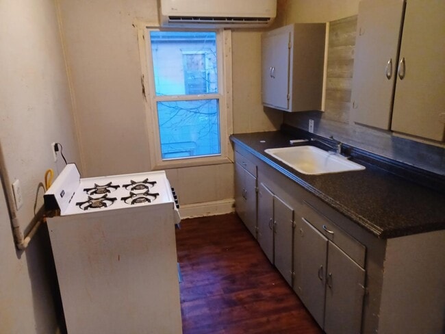 Photo - 214 E. 8th Street Joplin