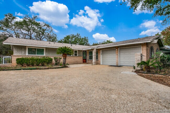 Photo - 4238 Havenview Dr Rental