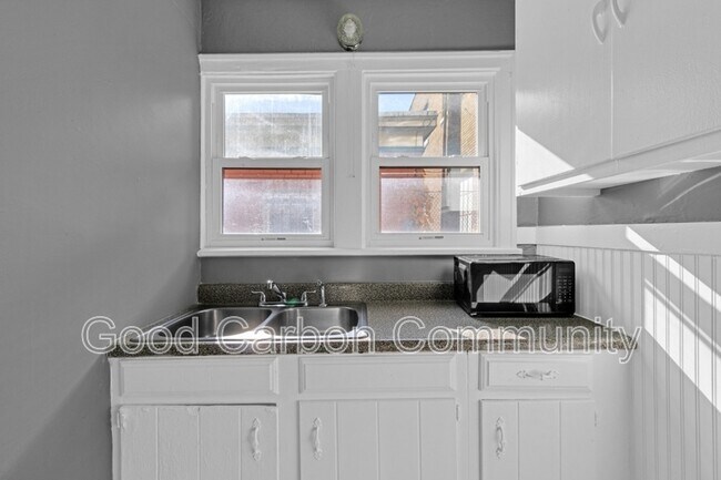 Photo - 326 Elmwood Ave Unit 1