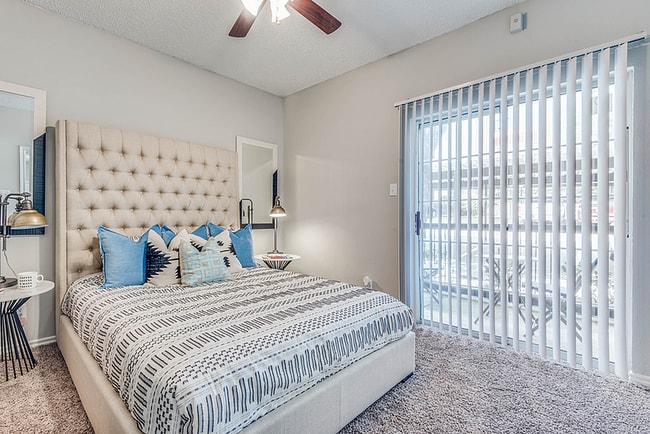 Estates at Las Colinas