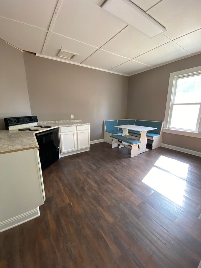 Building Photo - Exclusively Offered by Muse Realty, LLC