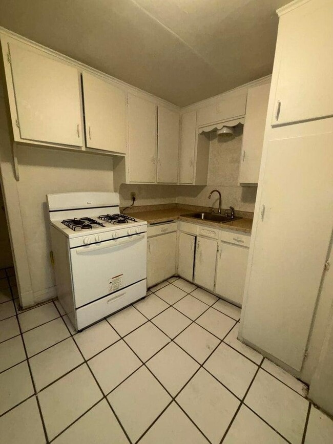 Building Photo - 1111 Washington Ave Rental