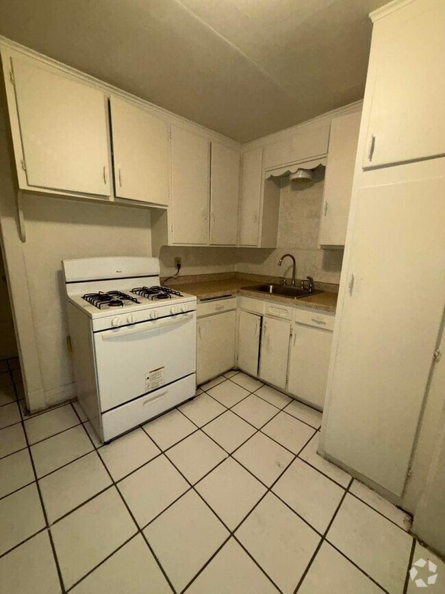 Building Photo - 1111 Washington Ave Rental