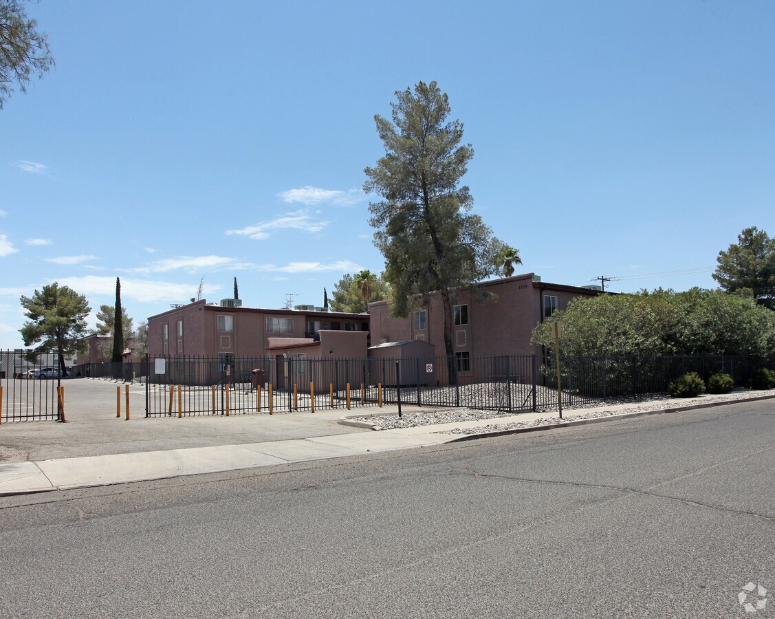 Photo - Corleone Apartments