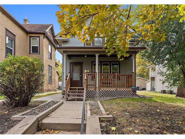 Building Photo - 882 Aurora Ave