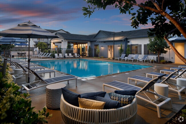 Building Photo - Escala at Stanford Crossing Rental