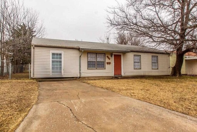 Photo - 2211 NW 26th St