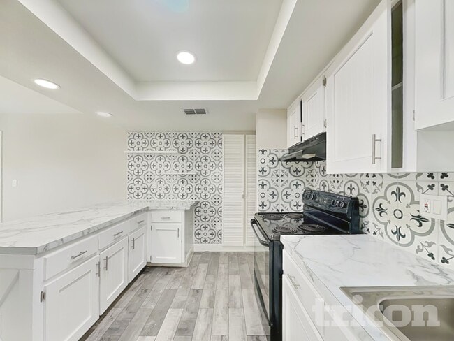 Photo - 10391 Lear St