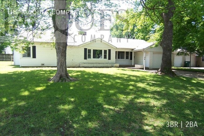 Building Photo - 1044 E Linwood Dr