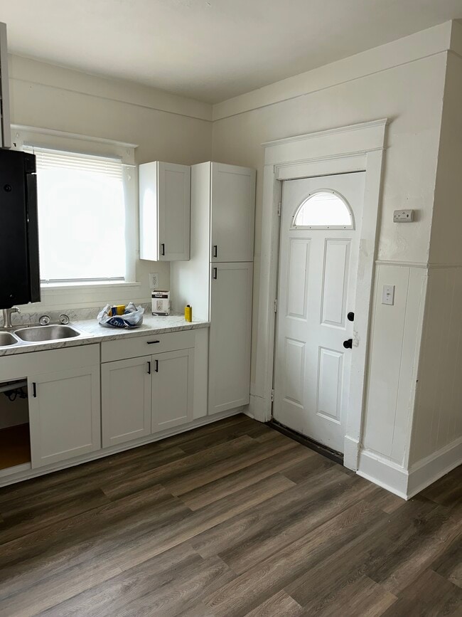 Photo - 1223 Calumet Ave