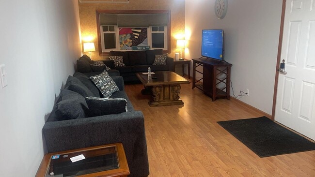 Photo - 1330 S Villa Ave