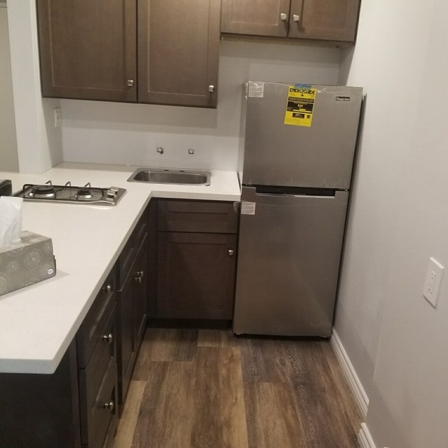 Photo - 79 S Parkwood Ave Unidad Parkwood Studio