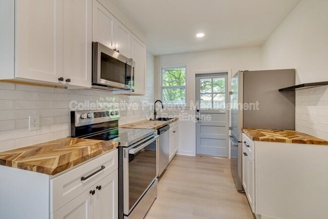 Photo - 125 Hibiscus Ave