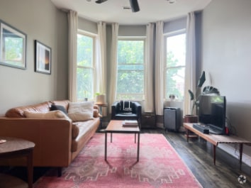 Building Photo - 925 N Mozart St Unit 2F Rental