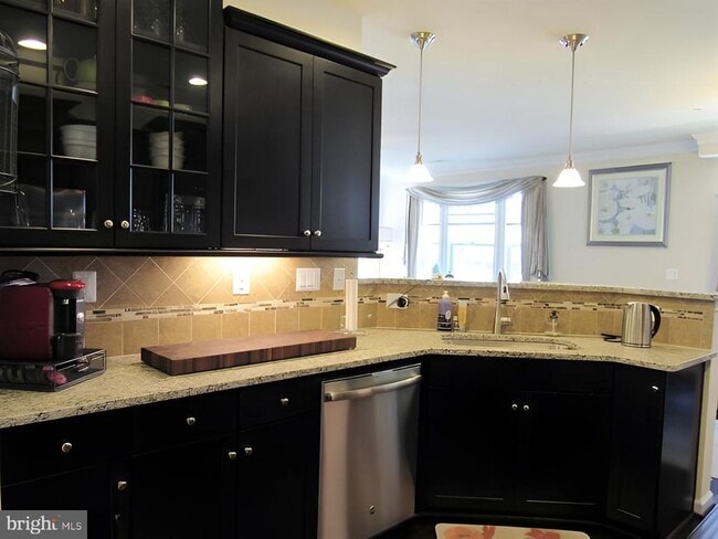 42581 Sunset Ridge Square