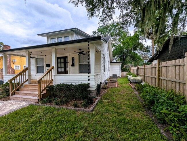 Photo - 809 N Hyer Ave