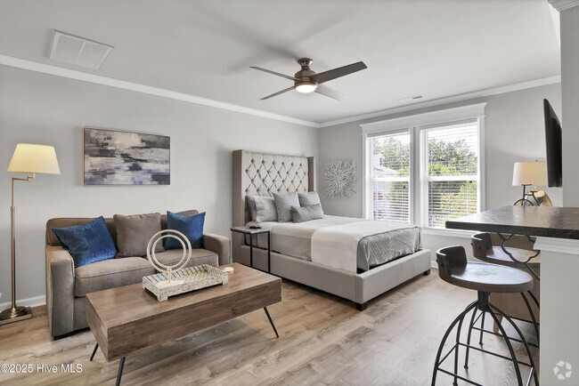 Building Photo - 3350 Club Villas Dr Unit 1305a Rental