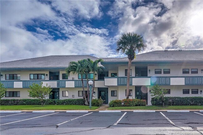 Building Photo - 175 SE St Lucie Blvd Unit H185
